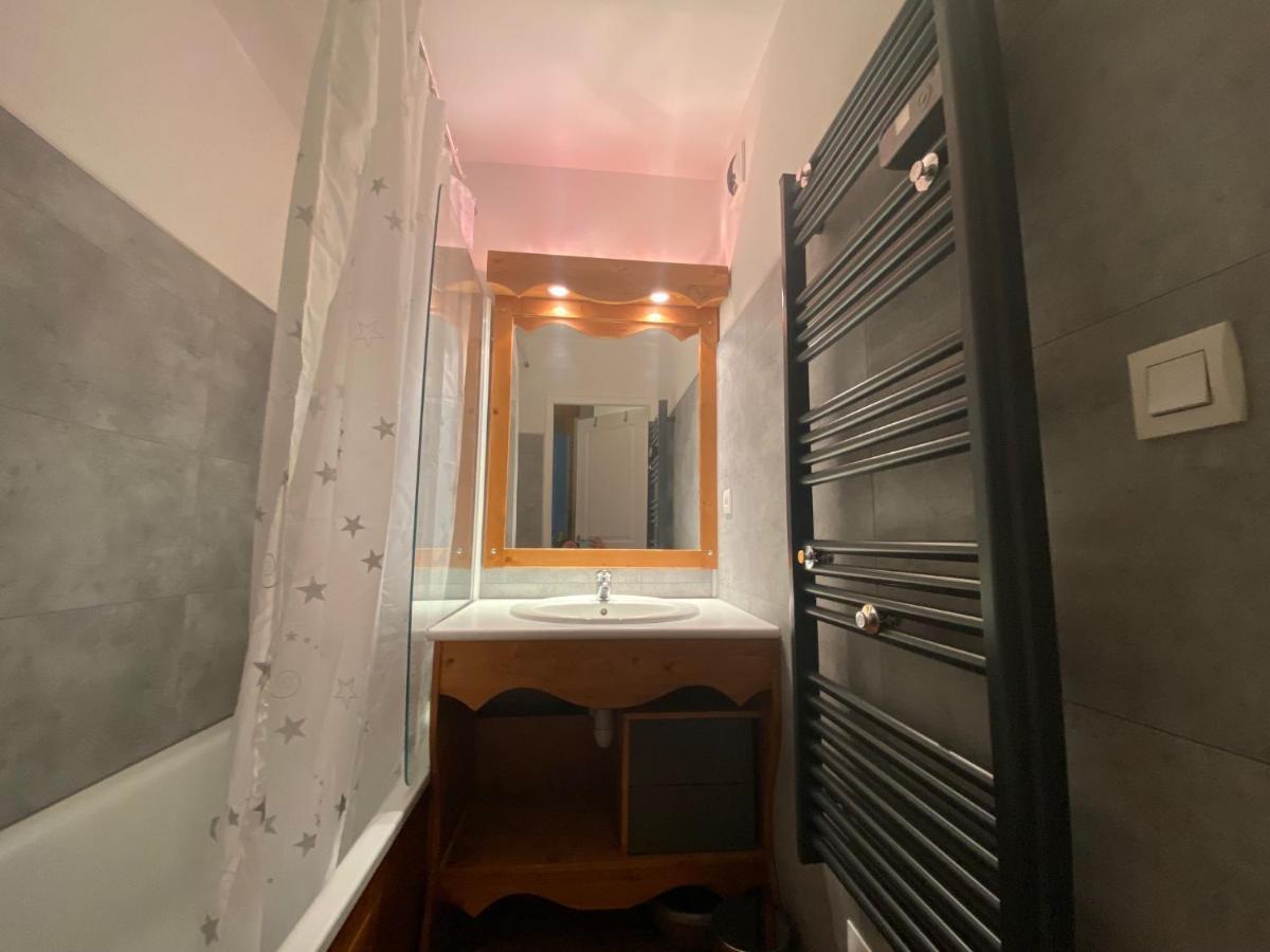 Au Bachat-Bouloud, Appartement 3 Pieces 6 Personnes Avec Balcon Plein Sud Chamrousse Eksteriør bilde